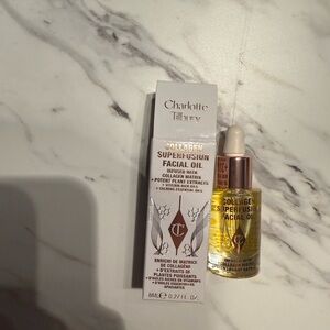 Charlotte Tilbury Collagen Superfusion Facial Oil